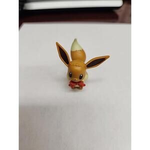 CHRISTMAS EEVEE with Bow Tie 2021 Pokemon Jazwares Figure